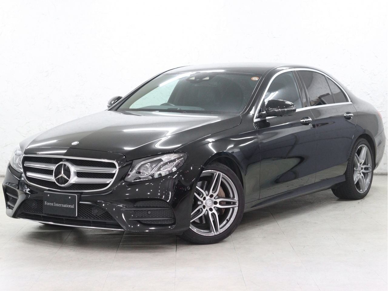 MERCEDES BENZ E CLASS