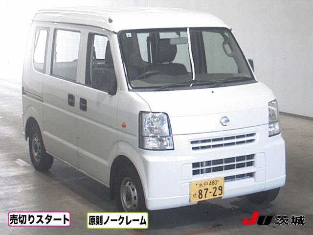 NISSAN NV100 CLIPPER