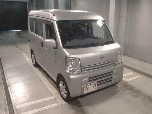 NISSAN NV100 CLIPPER