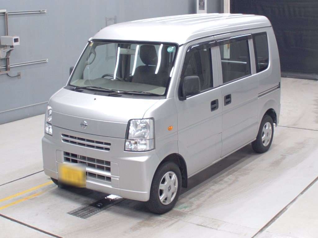 NISSAN NV100 CLIPPER