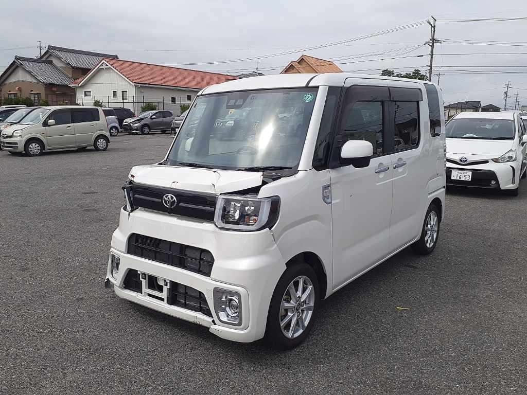 TOYOTA PIXIS MEGA