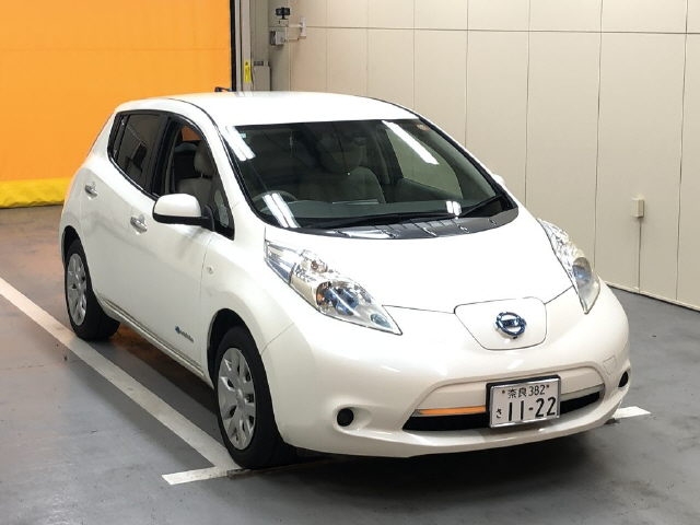 NISSAN LEAF
