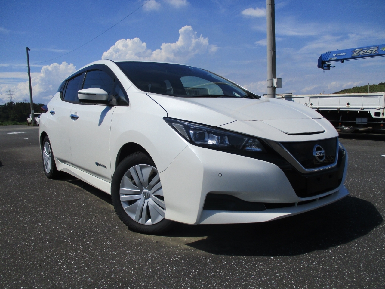 NISSAN LEAF