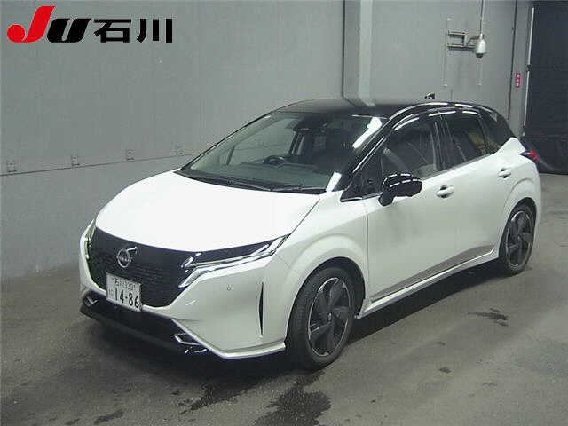 NISSAN AURA