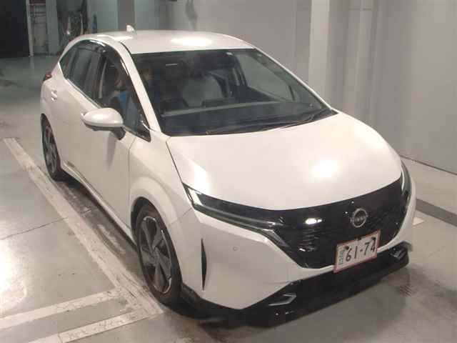 NISSAN AURA