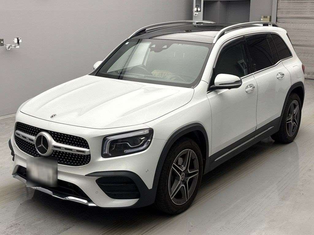 MERCEDES BENZ GLB