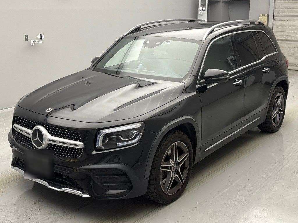 MERCEDES BENZ GLB