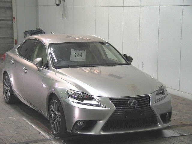 LEXUS IS