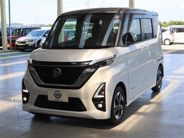 NISSAN ROOX