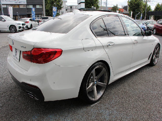 BMW 5 SERIES