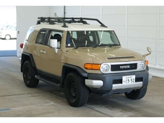 TOYOTA FJ CRUISER