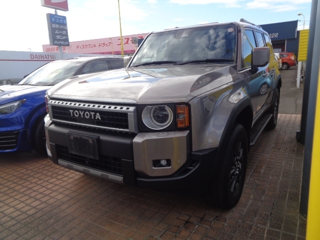 TOYOTA LAND CRUISER 250