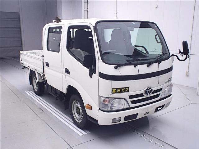 TOYOTA DYNA