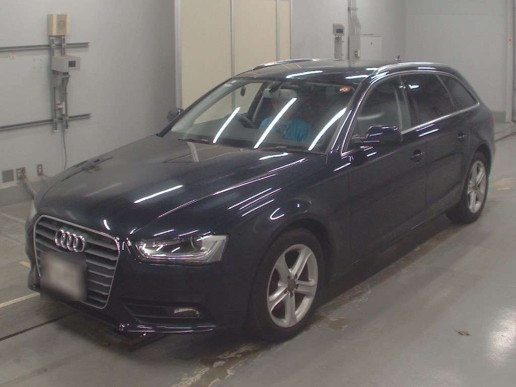 AUDI A4 AVANTE