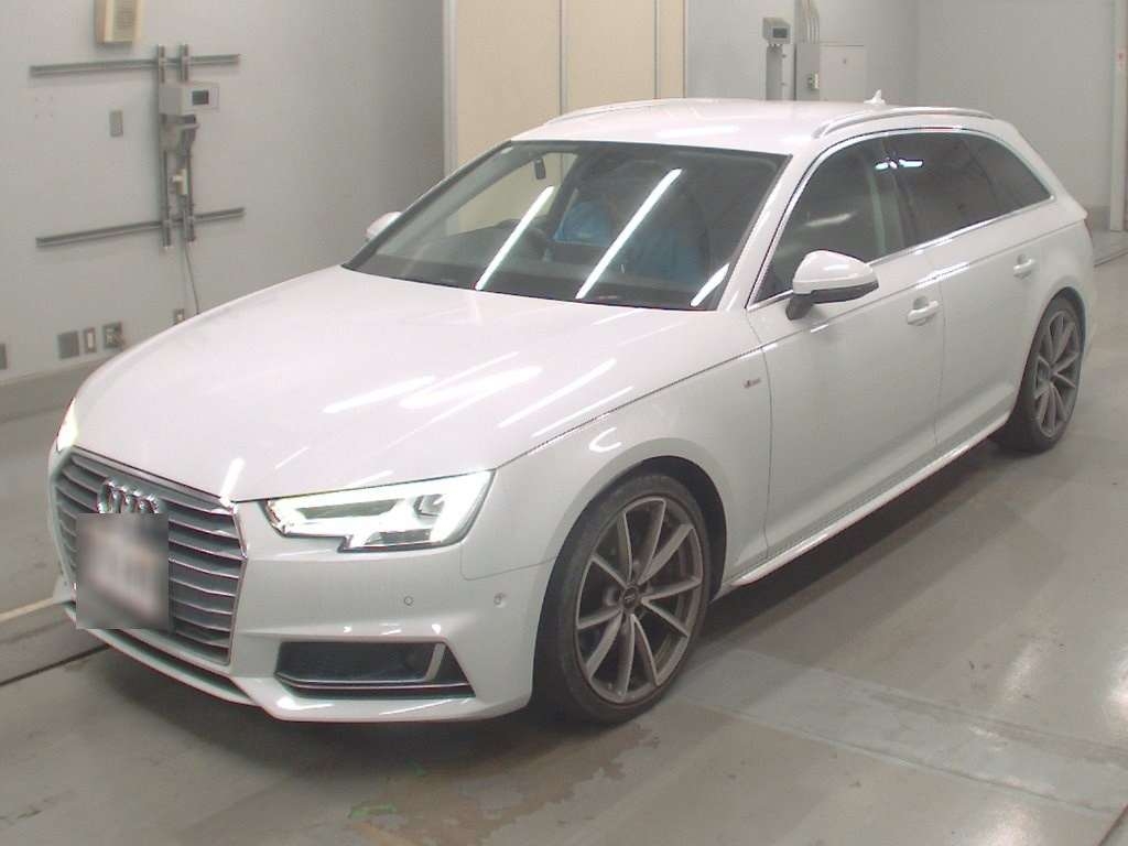 AUDI A4 AVANTE