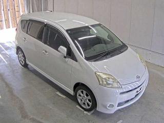 DAIHATSU BOON LUMINAS