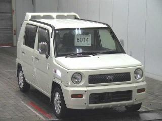DAIHATSU NAKED