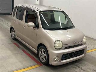 DAIHATSU MOVE LATTE