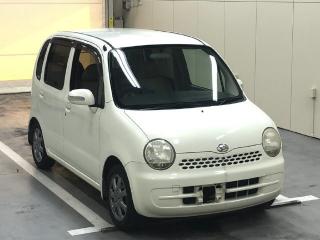 DAIHATSU MOVE LATTE