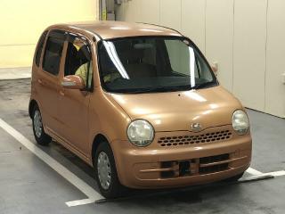 DAIHATSU MOVE LATTE