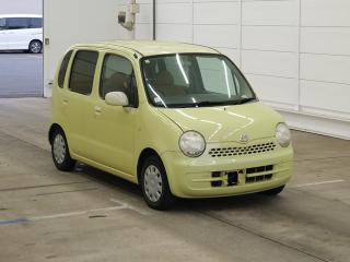 DAIHATSU MOVE LATTE