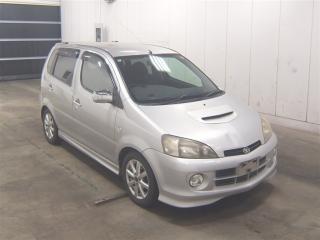DAIHATSU YRV