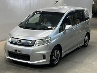 HONDA FREED SPIKE HYBRID