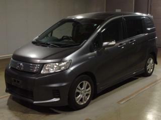 HONDA FREED SPIKE HYBRID