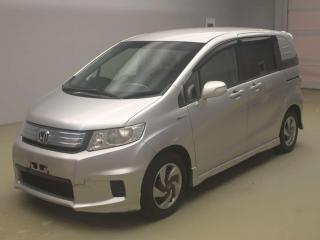 HONDA FREED SPIKE HYBRID