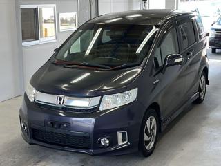 HONDA FREED SPIKE HYBRID