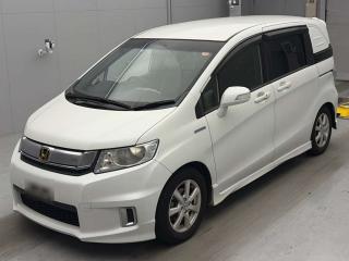 HONDA FREED SPIKE HYBRID
