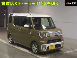 DAIHATSU WAKE