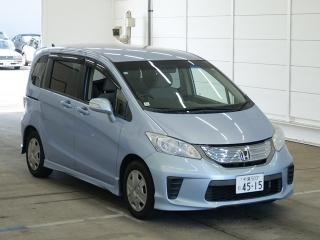 HONDA FREED HYBRID