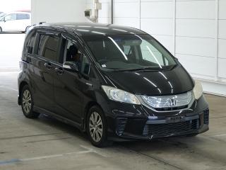 HONDA FREED HYBRID