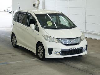 HONDA FREED HYBRID