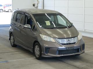 HONDA FREED HYBRID
