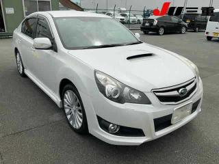 SUBARU LEGACY B4