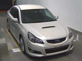SUBARU LEGACY B4