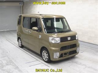 DAIHATSU WAKE