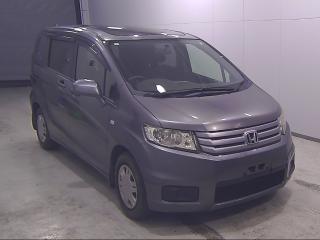 HONDA FREED SPIKE