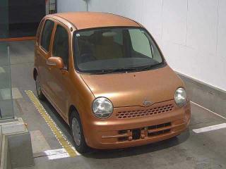 DAIHATSU MOVE LATTE