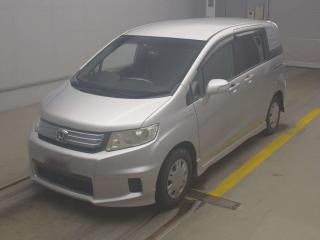 HONDA FREED SPIKE HYBRID