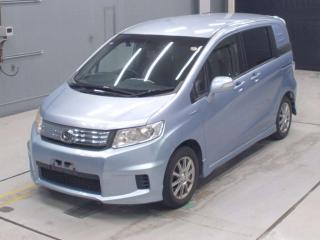 HONDA FREED SPIKE HYBRID