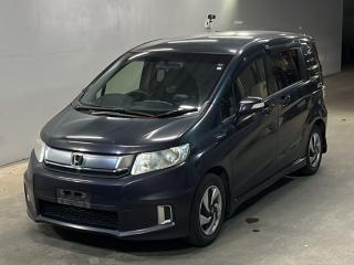 HONDA FREED SPIKE HYBRID