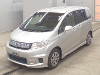 HONDA FREED SPIKE HYBRID