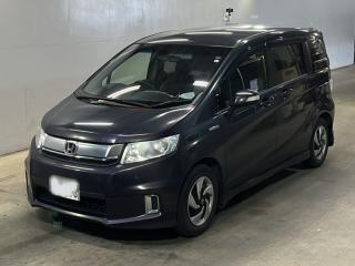 HONDA FREED SPIKE HYBRID