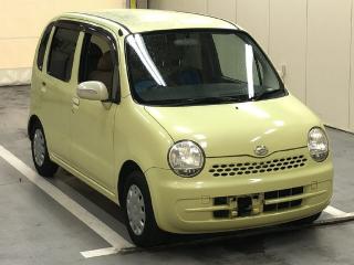 DAIHATSU MOVE LATTE