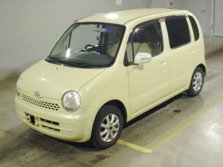 DAIHATSU MOVE LATTE