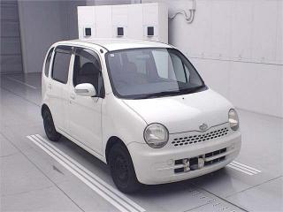 DAIHATSU MOVE LATTE