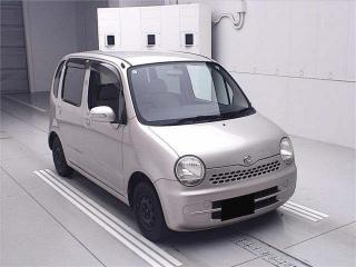 DAIHATSU MOVE LATTE